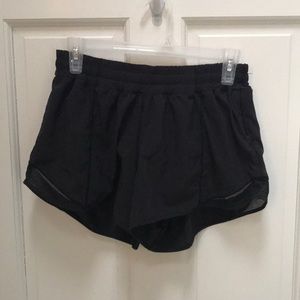 Lululemon hotty hot short